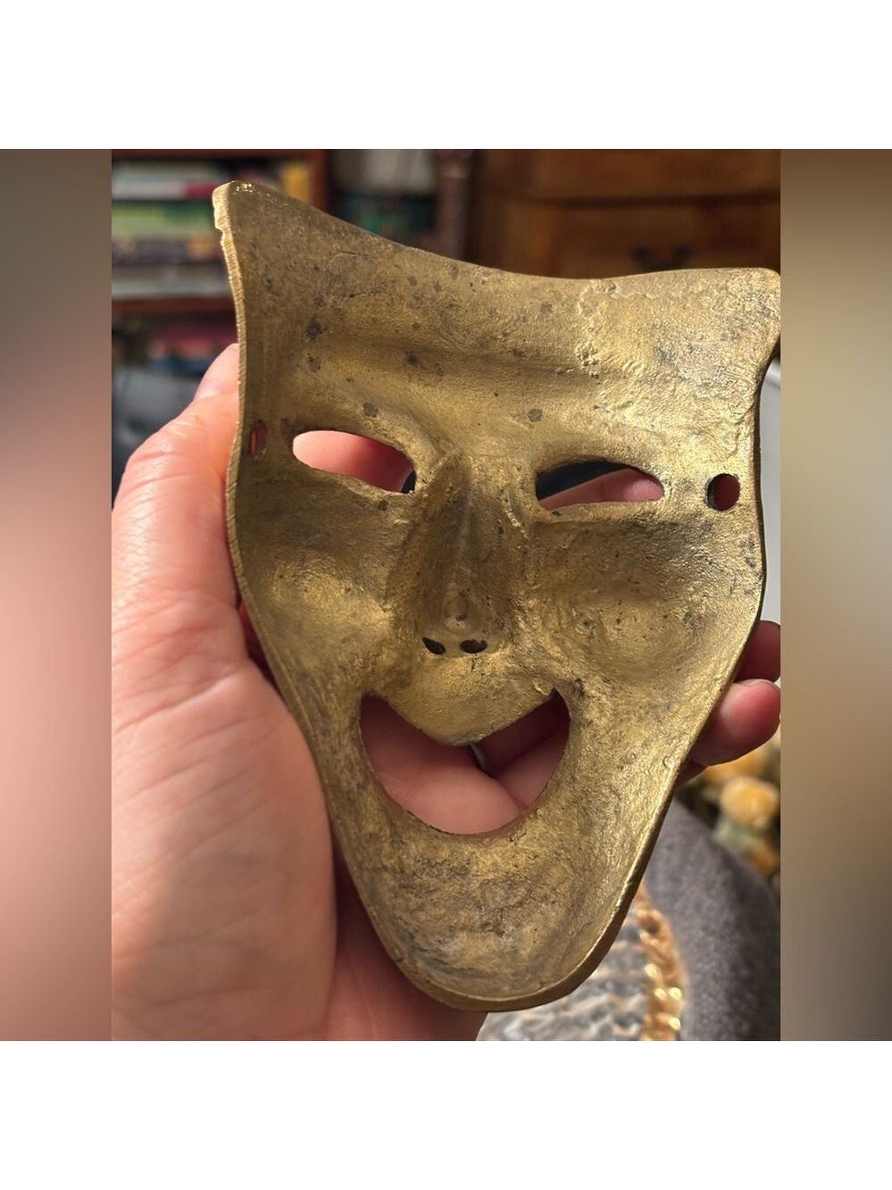 Antique-Style Brass Mask Sculpture Botanical Wall Art 4 Vines, Florals & Altars - Picture 8 of 14